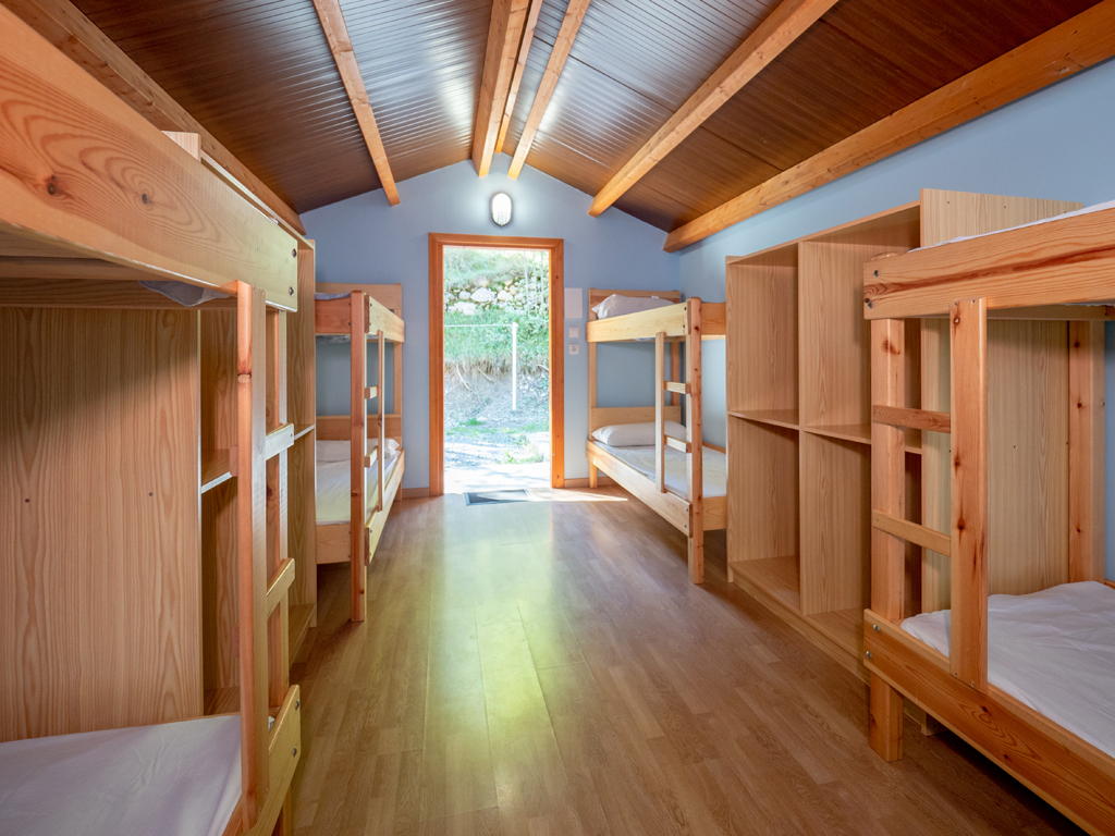 Empresa Océano Atlántico - Servicios - Campamento Saravillo Pirineos - Camas Albergues Los Vives - España - Aragón - Zaragoza